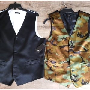 J.Ferrar vests, camo and black checkered, size medium, both for $30 total.